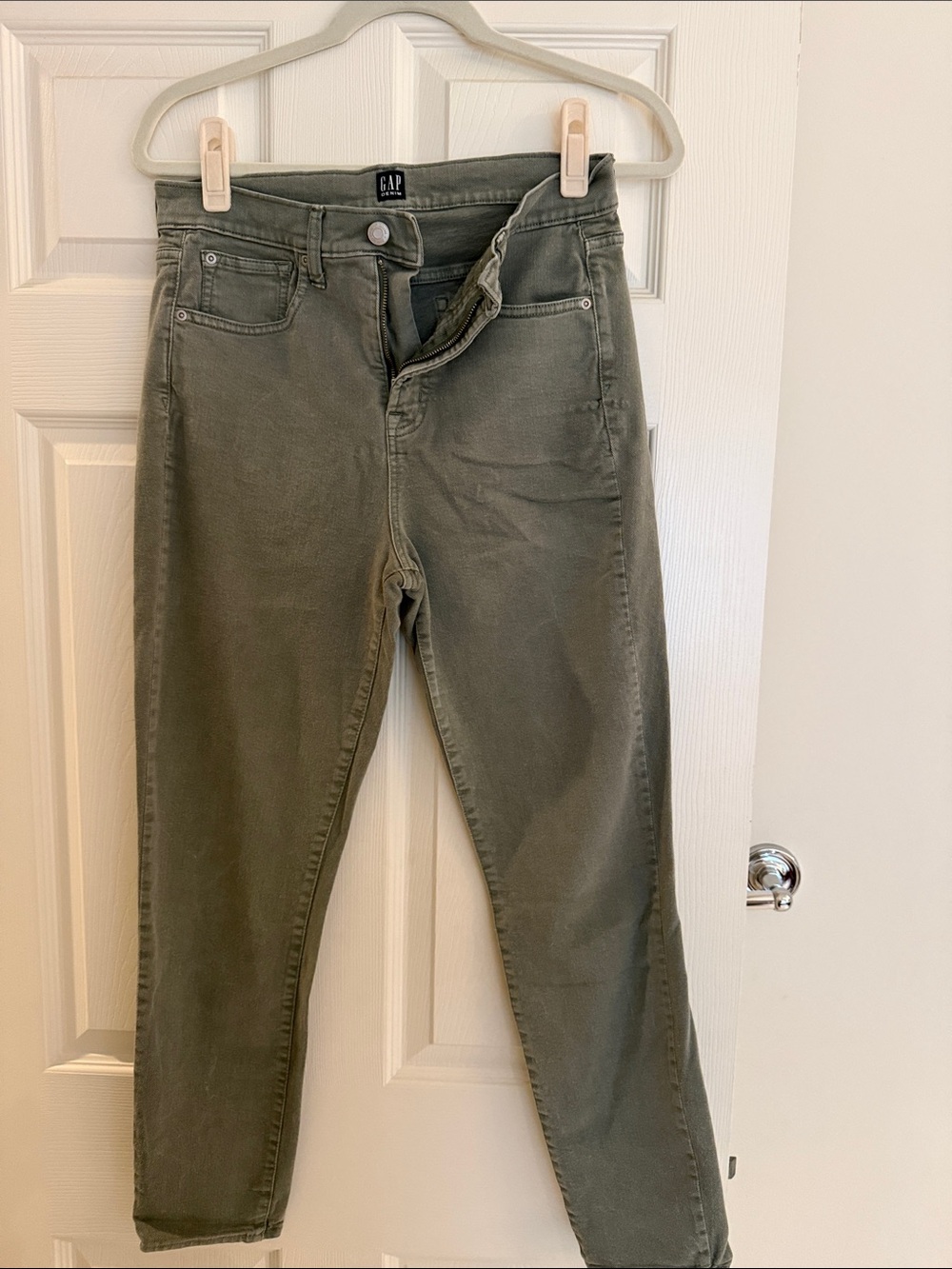 GAP Women's Olive Slim Mid-Rise Jeans